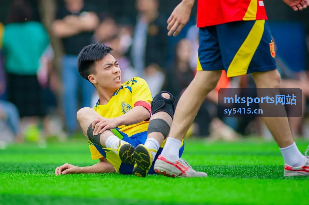 世界杯足球球员年薪全解析：顶级球星收入背后的商业价值 - mksports网站